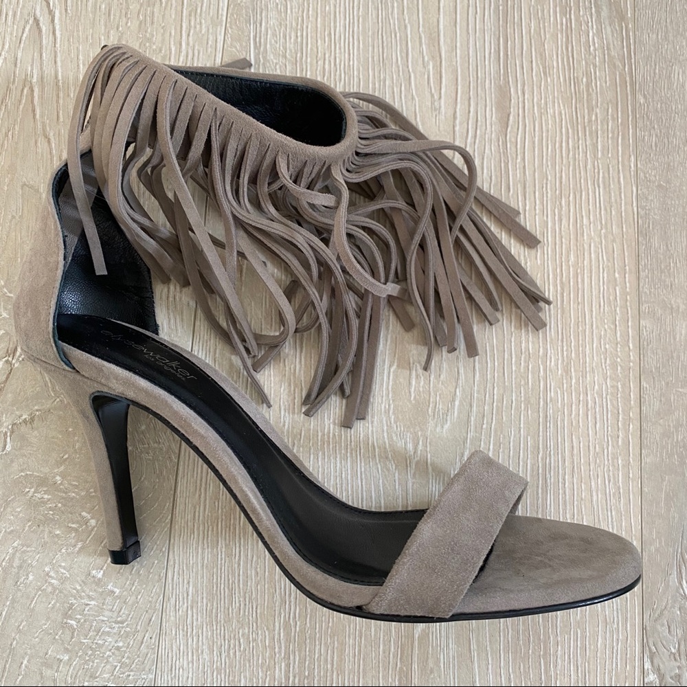 ELYSE WALKER Gray Suede “Alex” Fringed Sandals  37